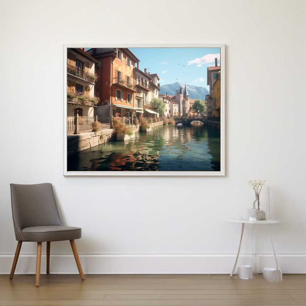 Malen nach Zahlen - Mediterrane Idylle zeigt eine malerische Stadtszene mit alten Häusern und einem stillen Kanal, eingeschlossen von Bergen.