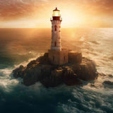 Sonnenaufgang über einem majestätischen Leuchtturm auf zerklüfteten Klippen, umgeben von tanzenden Wellen und goldenem Licht.