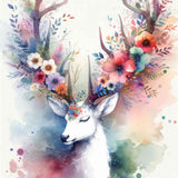 Aquarellbild eines Rehs mit buntem Blumengeweih vor weißem Hintergrund; harmonische Mischung aus Pastellfarben und Waldfarben.