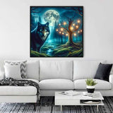 Malen nach Zahlen – Mondscheinsinfonie Leinwandbild mit Wolf, Mond und magischem Baum im Wohnzimmer über einer weißen Couch.