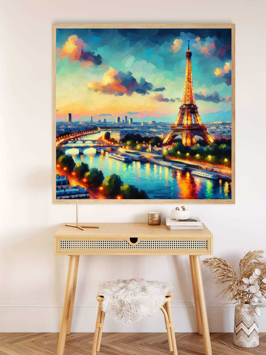 Malen nach Zahlen - Abendglanz in Paris Kunstwerk mit farbenfrohem Abendhimmel und beleuchteter Eiffelturm, gerahmt und auf Schreibtisch stehend
